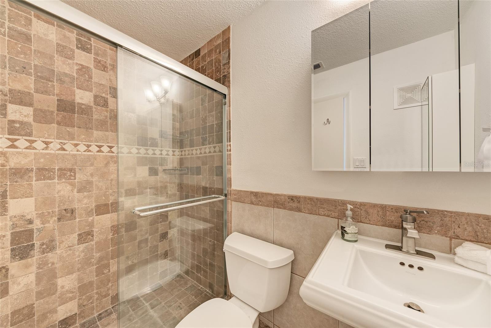 445 S PALM AVE #9