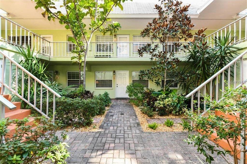 445 S PALM AVE #9