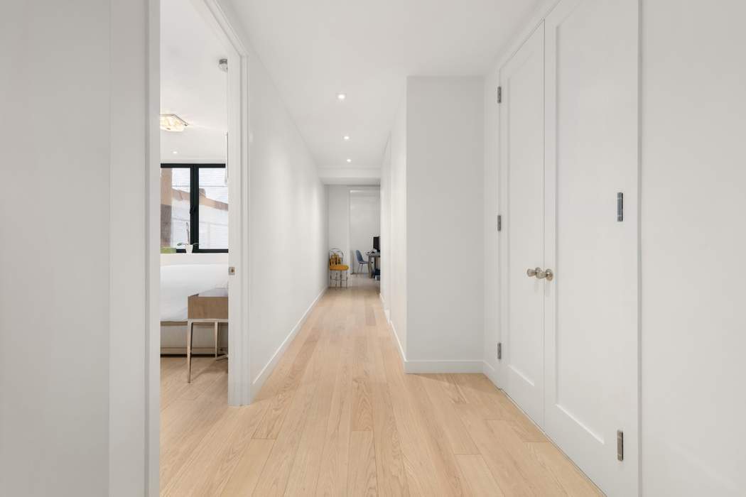 130 E 61st Street