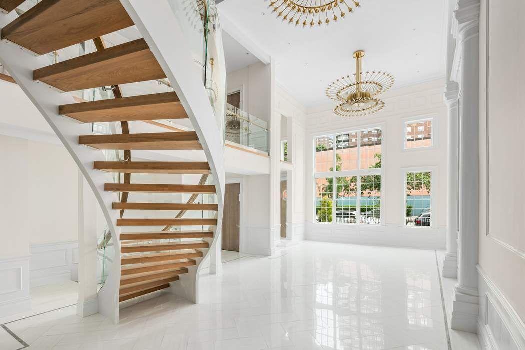 340 W 23rd Street