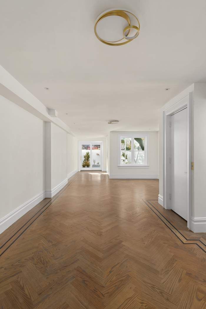 330 W 88th Street