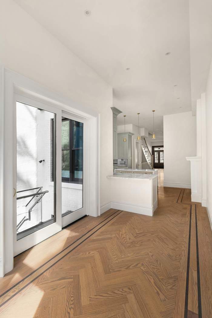 330 W 88th Street