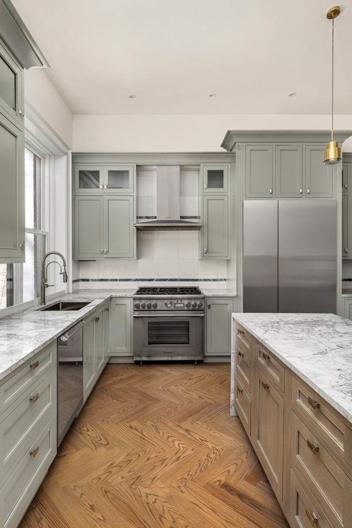 330 W 88th Street