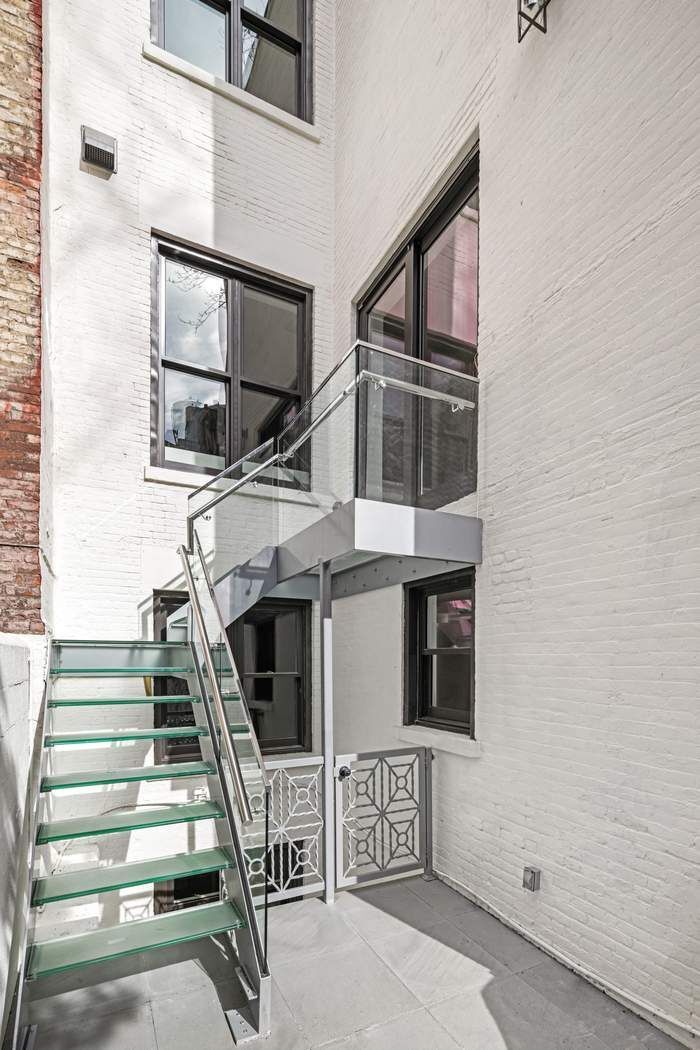 330 W 88th Street