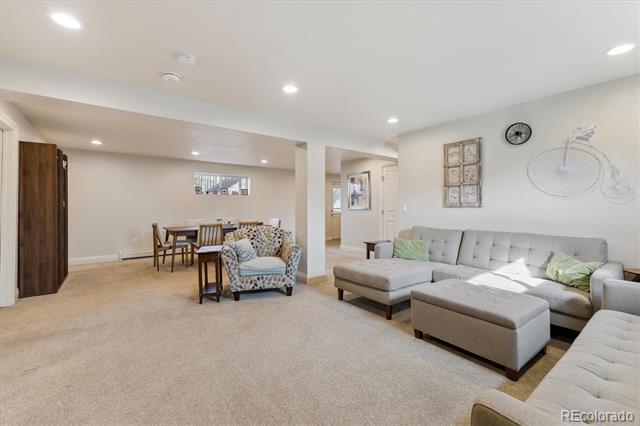 6107 Xenon Street