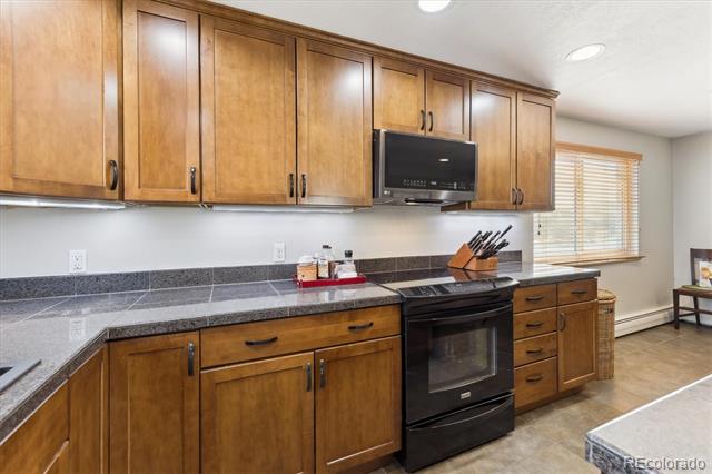 6107 Xenon Street
