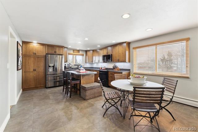 6107 Xenon Street