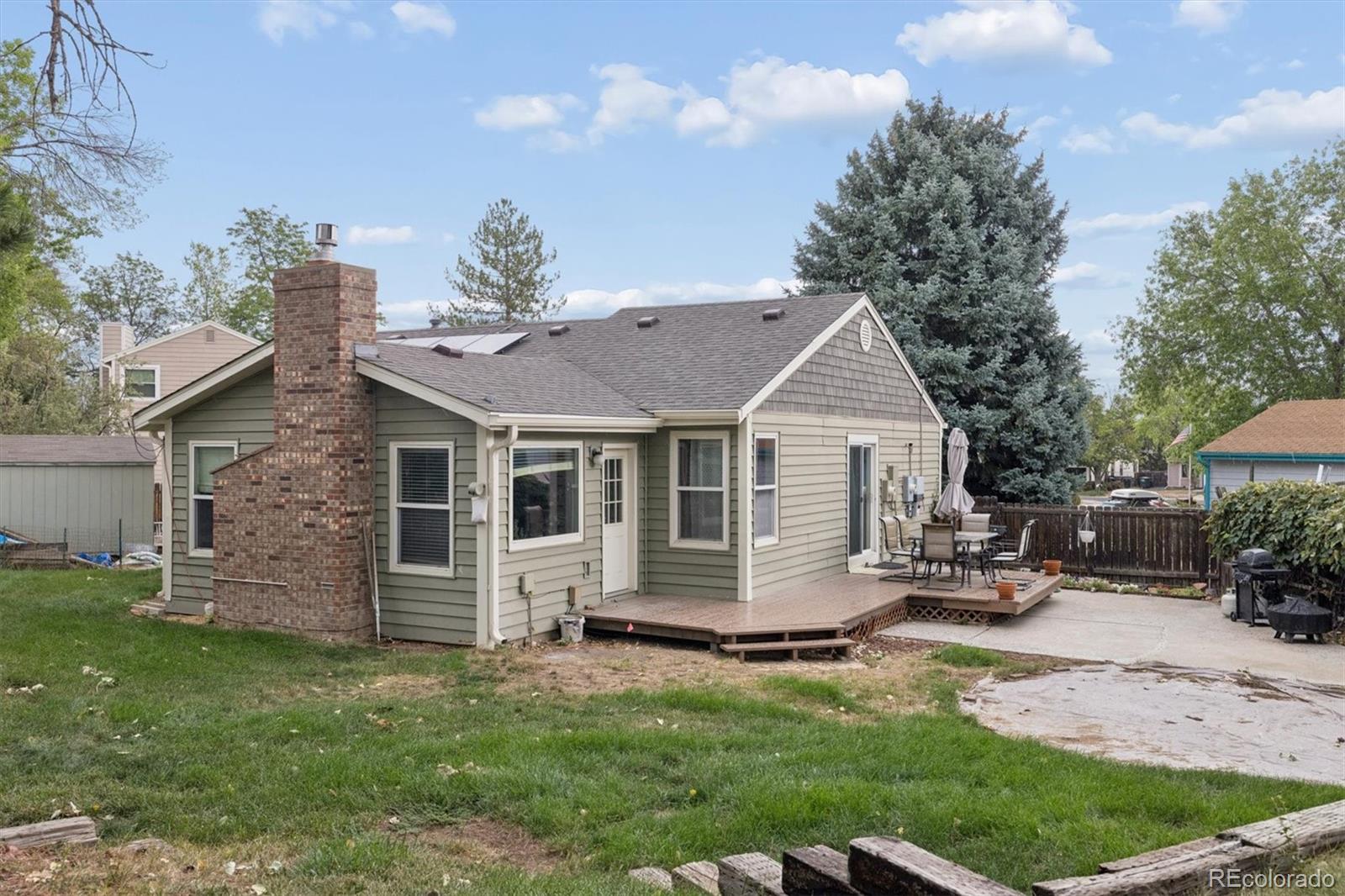 5576 W 75th Drive