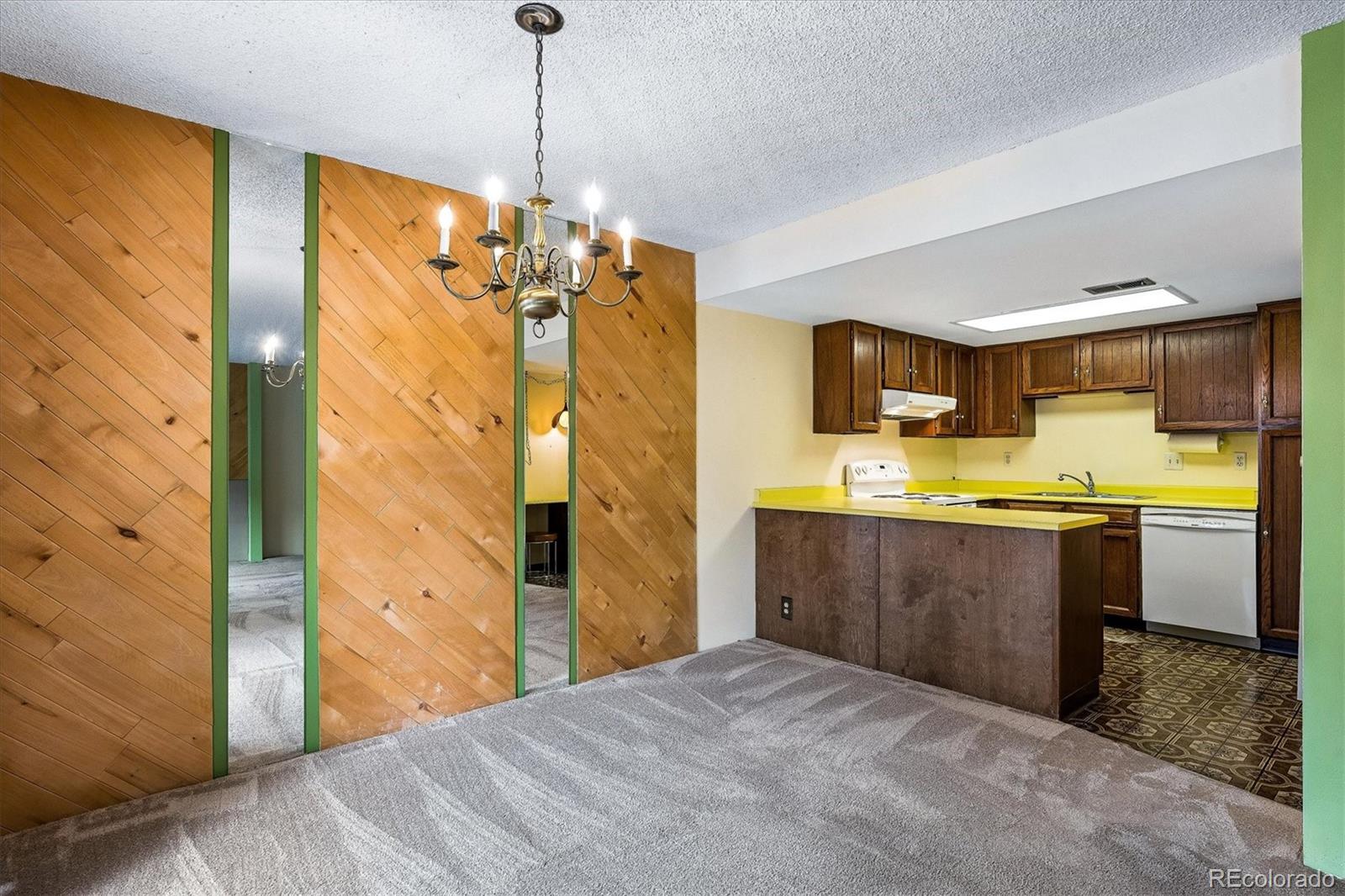 6685 E Arizona Avenue Unit: A