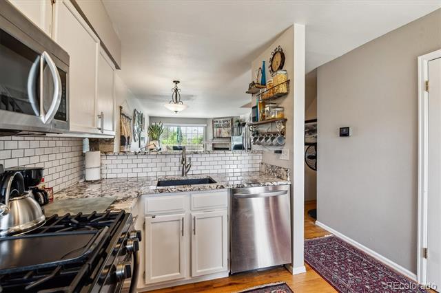1818 S Quebec Way Unit: 4