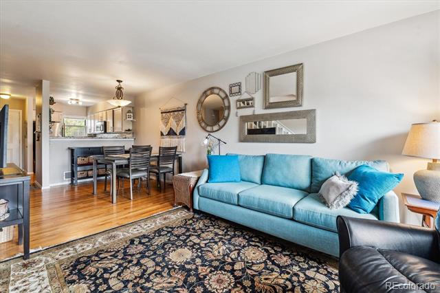 1818 S Quebec Way Unit: 4
