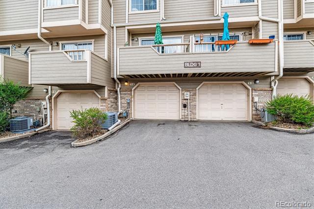 1818 S Quebec Way Unit: 4