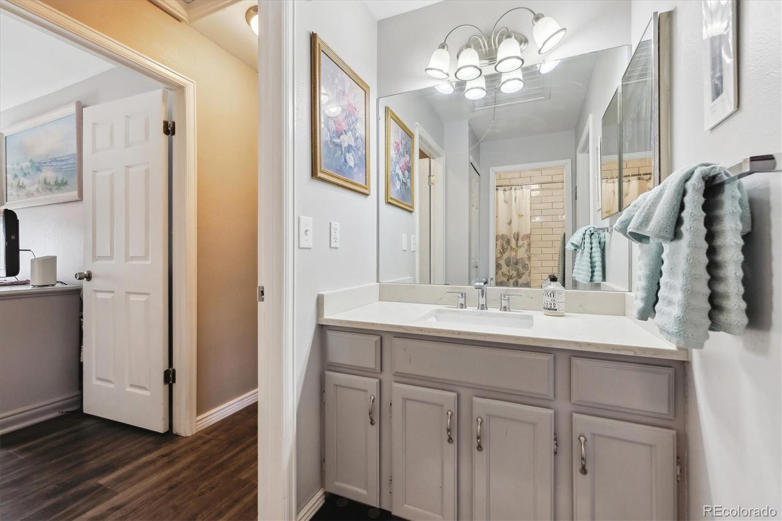 4720 S Dudley Street Unit: 38