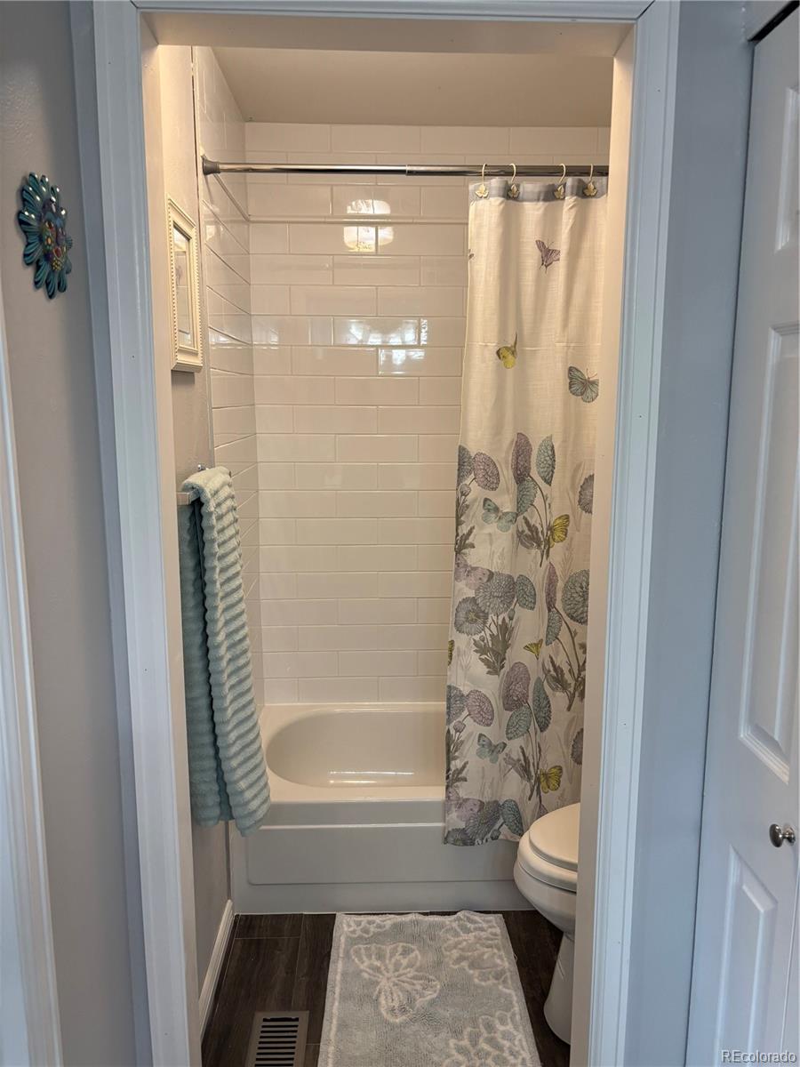 4720 S Dudley Street Unit: 38