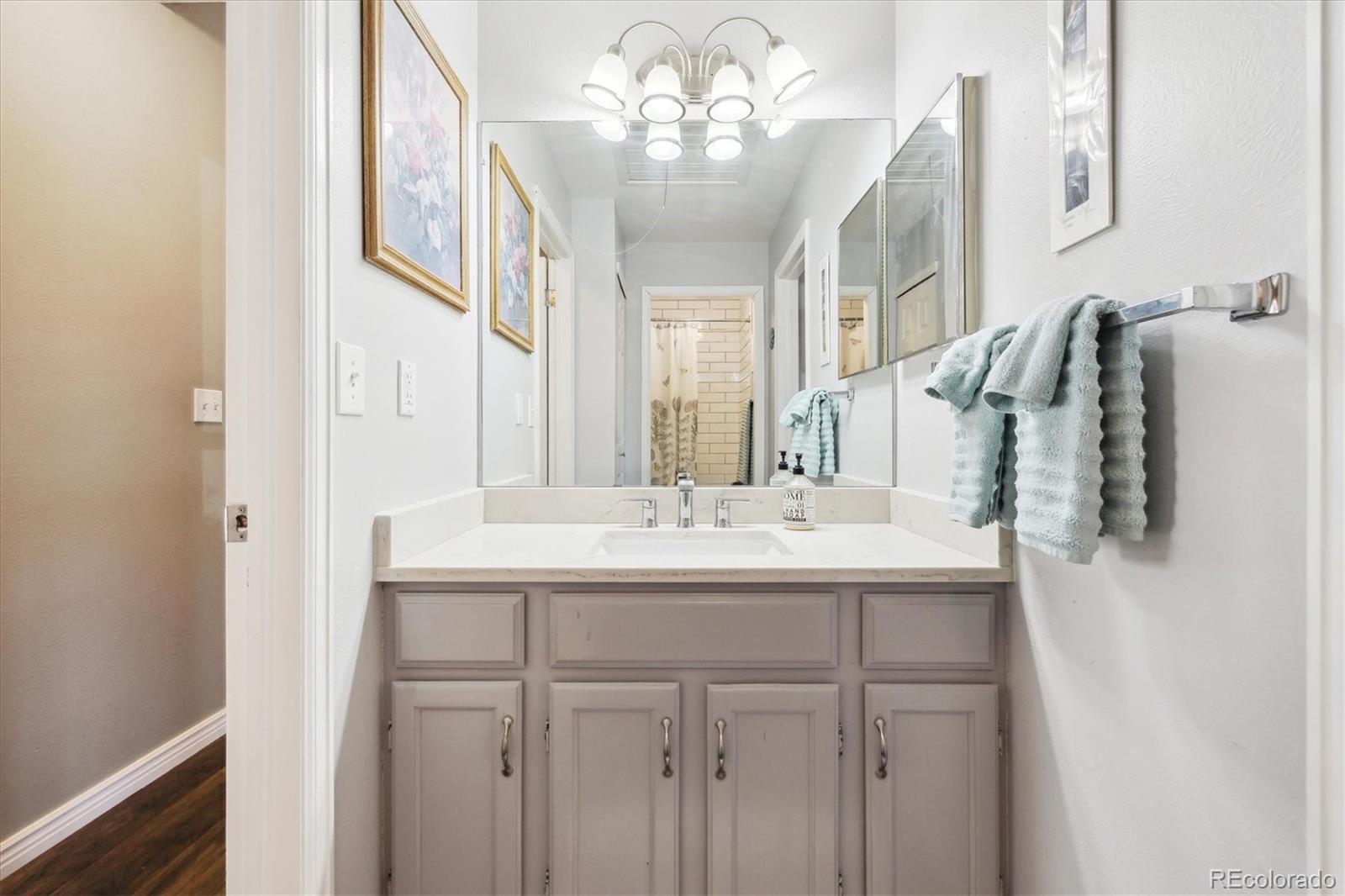 4720 S Dudley Street Unit: 38