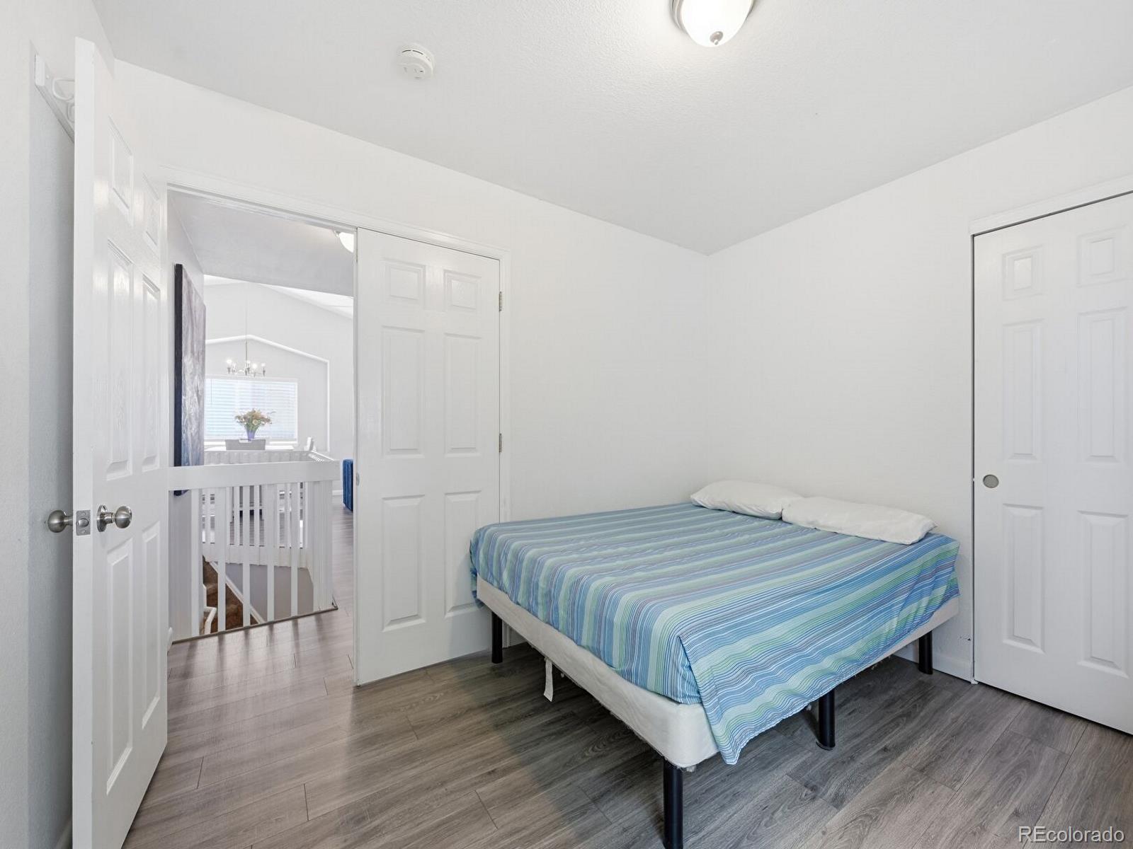887 W 96th Place