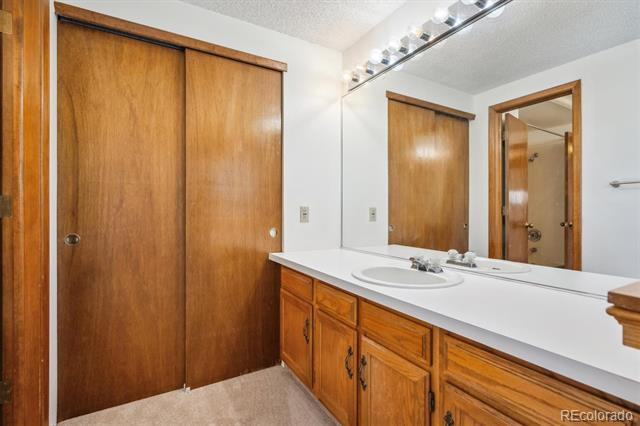 2883 W Long Circle