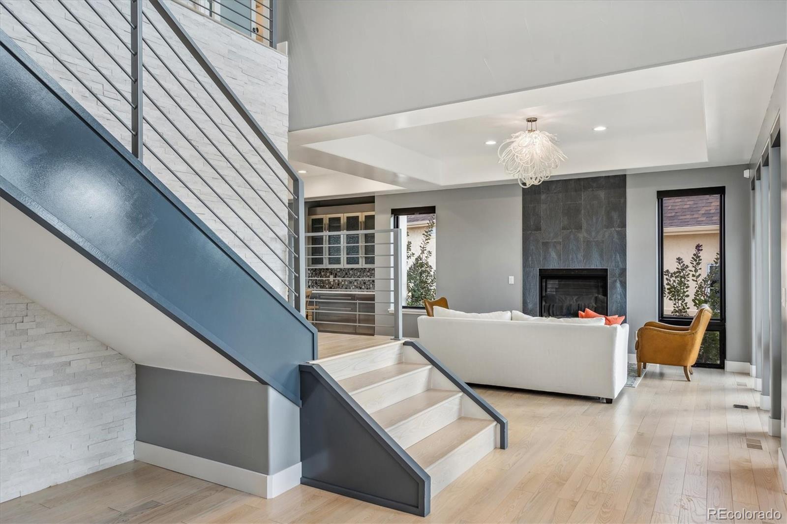 2115 Driver Lane