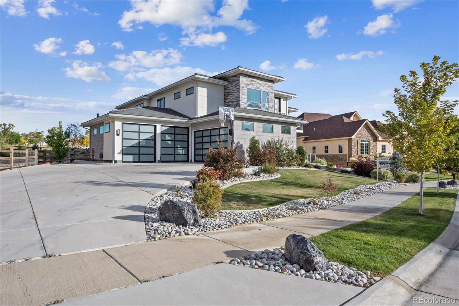 2115 Driver Lane