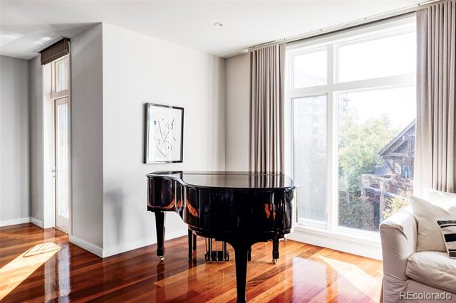 333 S Monroe Street Unit: 308