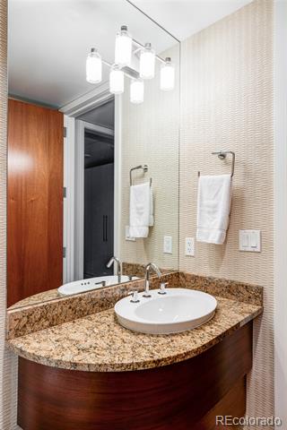 333 S Monroe Street Unit: 308