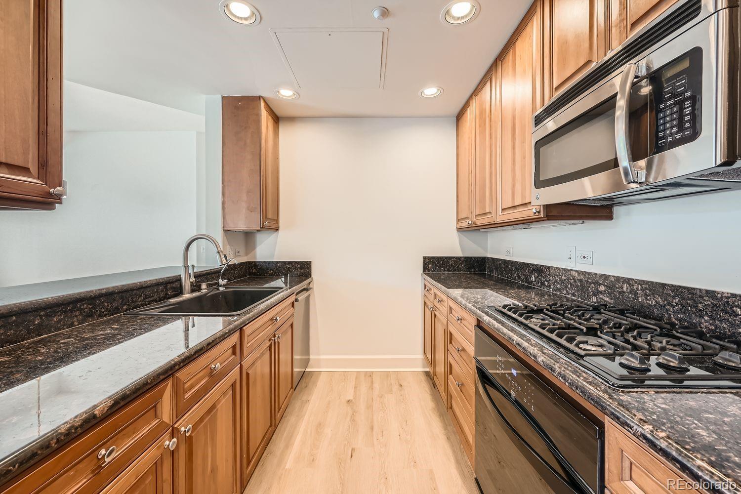 475 W 12th Avenue Unit: 9A