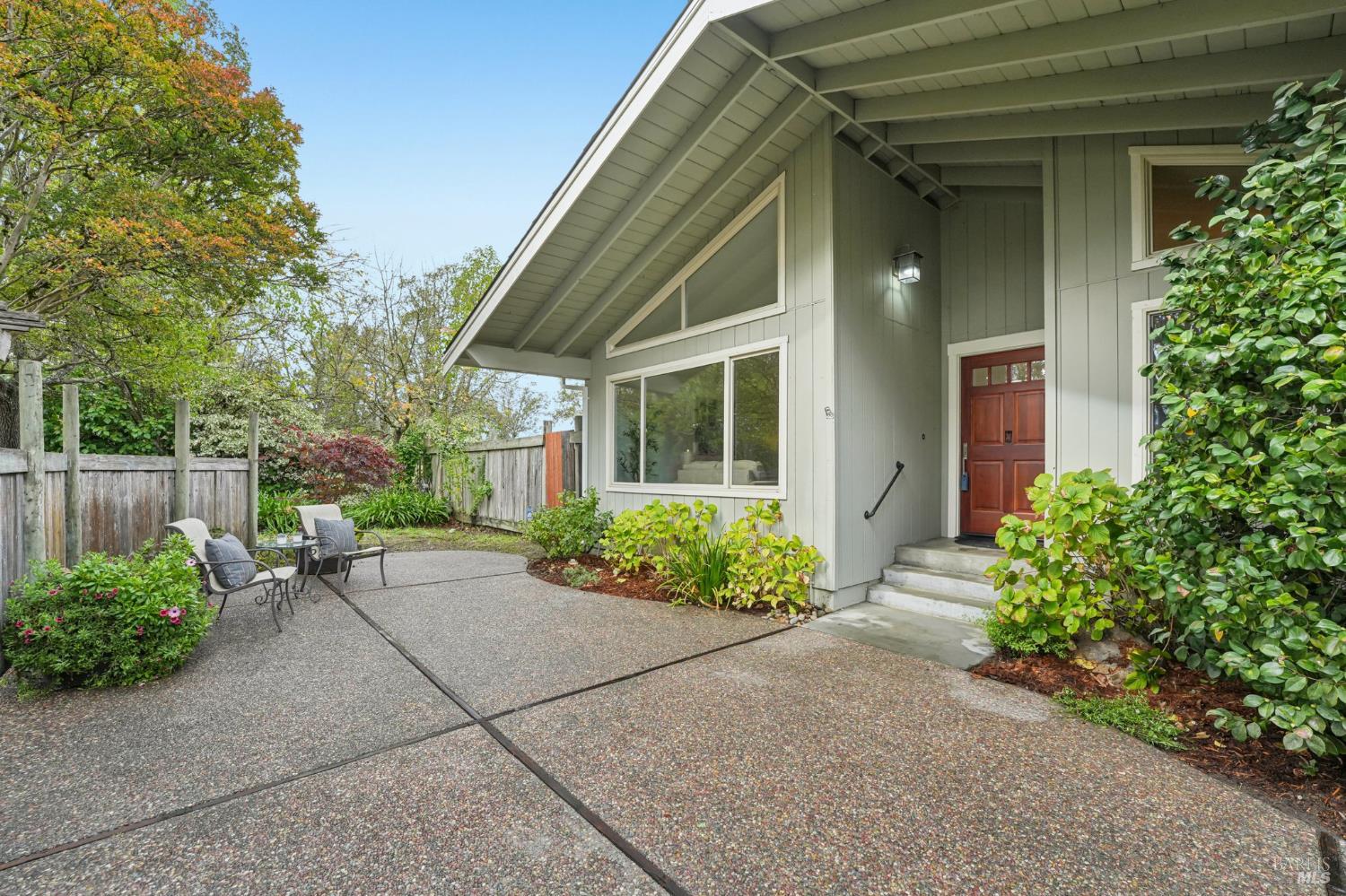 5305 Oak Meadow Drive