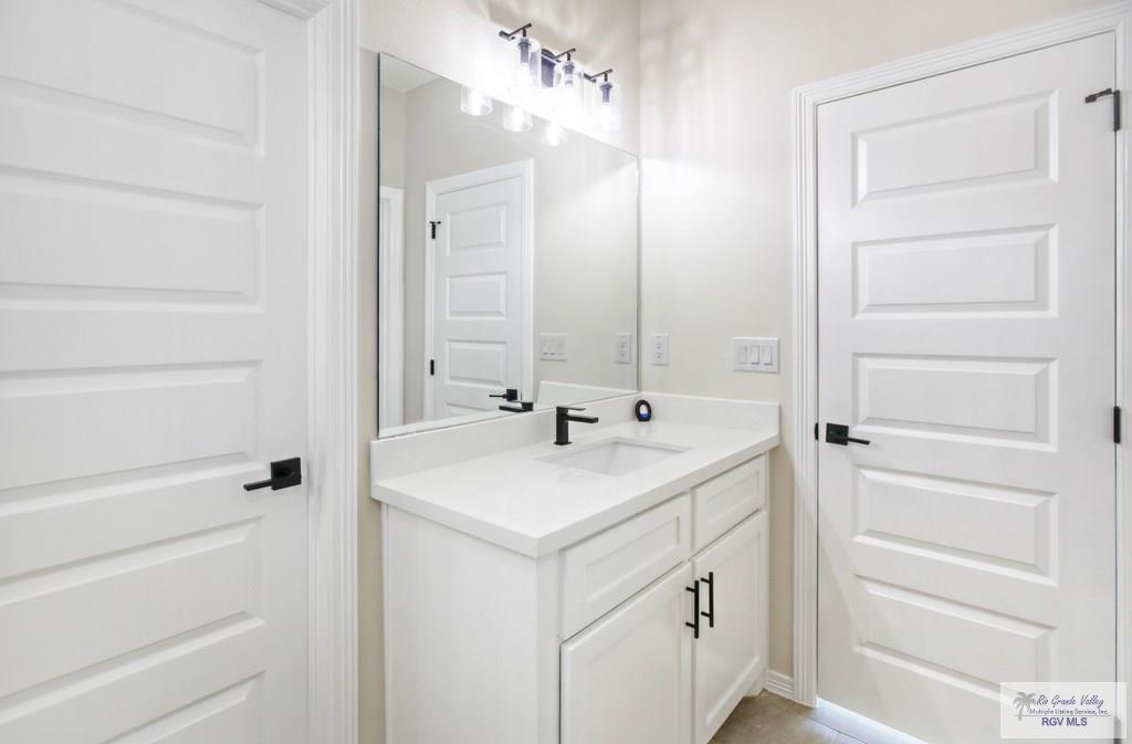 515 ORIOLE DR