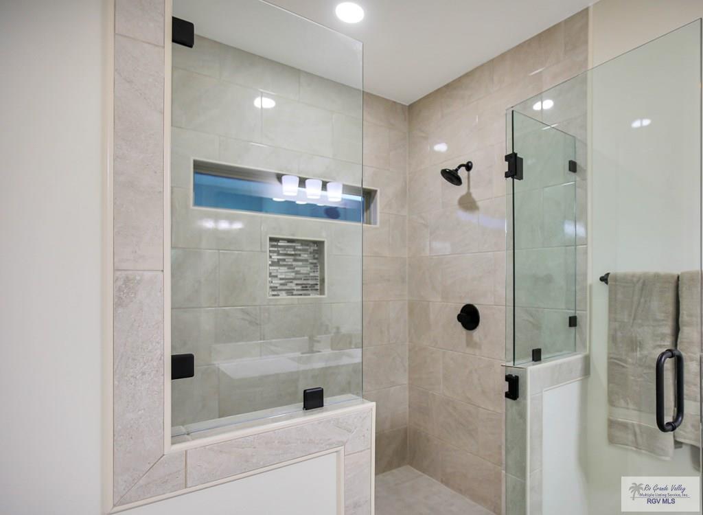 6306 WILLOW WOOD LN 4