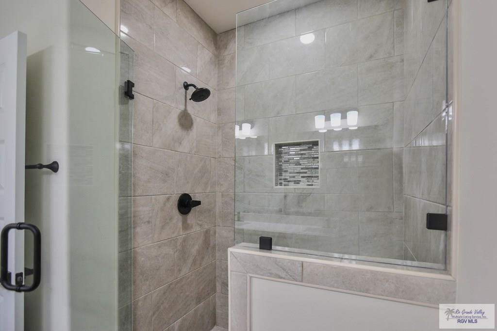 6306 WILLOW WOOD LN 4