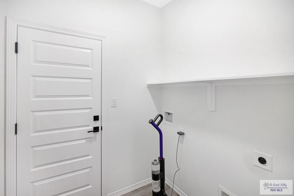 1435 STIRRUP CIR 06