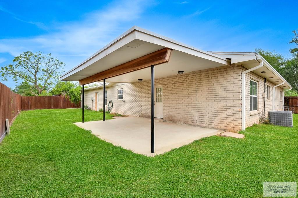 912 E Flynn Ave.