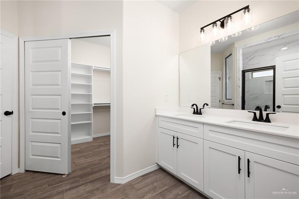 1226 Poza Rica Avenue