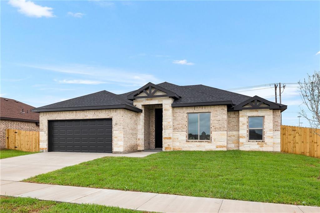 1226 Poza Rica Avenue