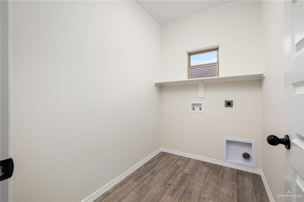 1226 Poza Rica Avenue