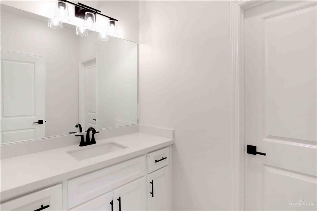 1210 Knotty Pine Lane