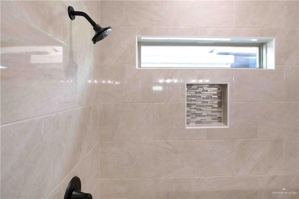 1210 Knotty Pine Lane