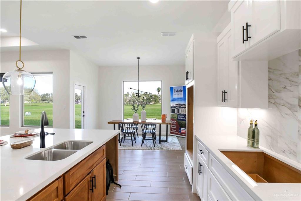 1210 Knotty Pine Lane