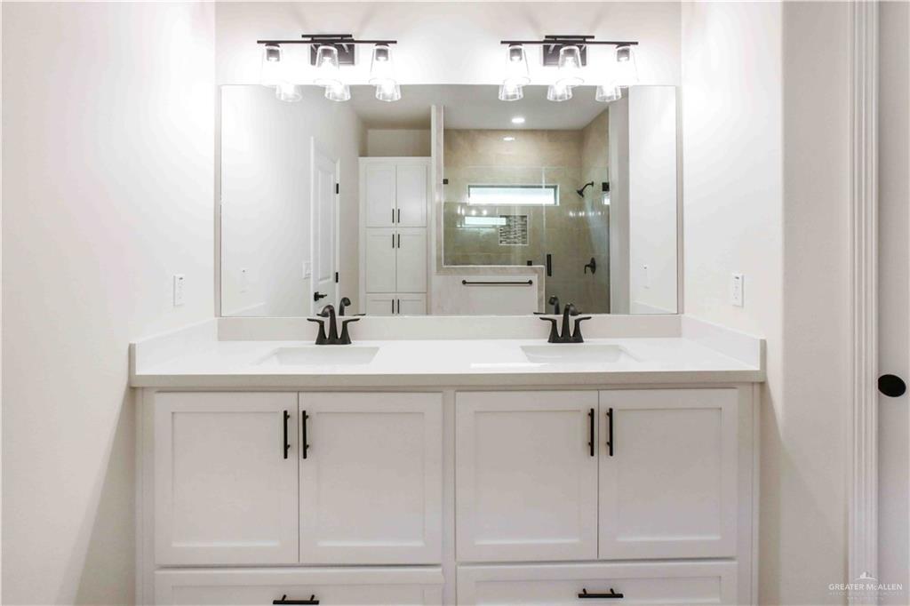 1210 Knotty Pine Lane