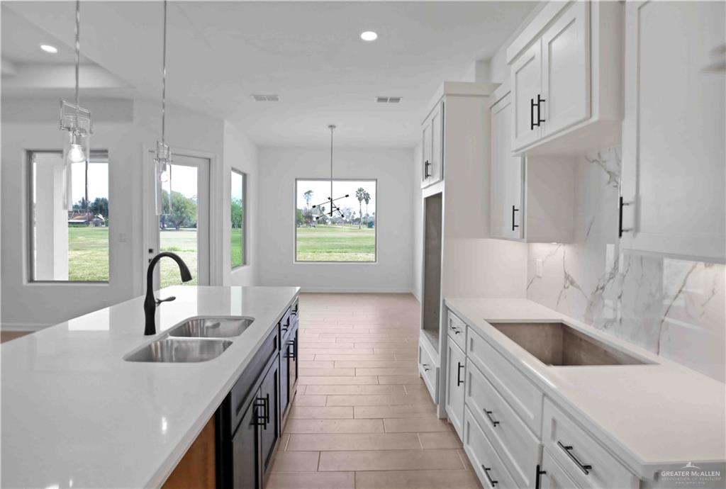 1206 Knotty Pine Lane