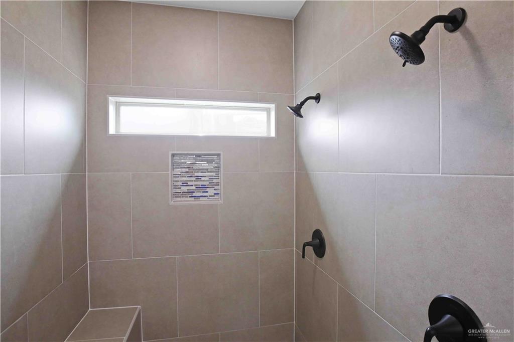 1206 Knotty Pine Lane