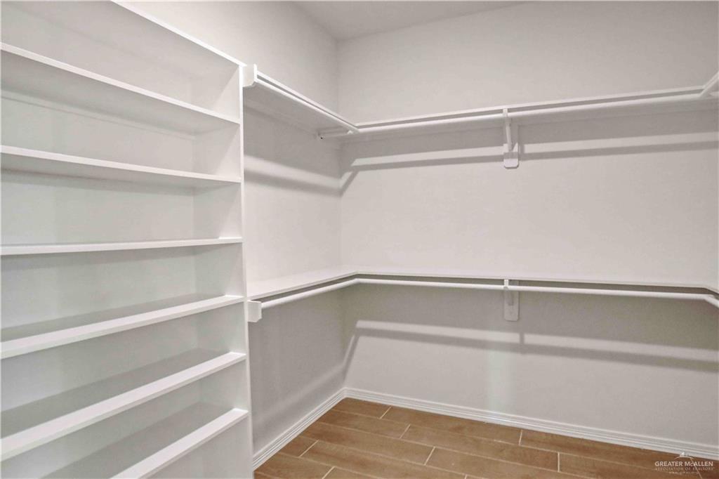 1206 Knotty Pine Lane