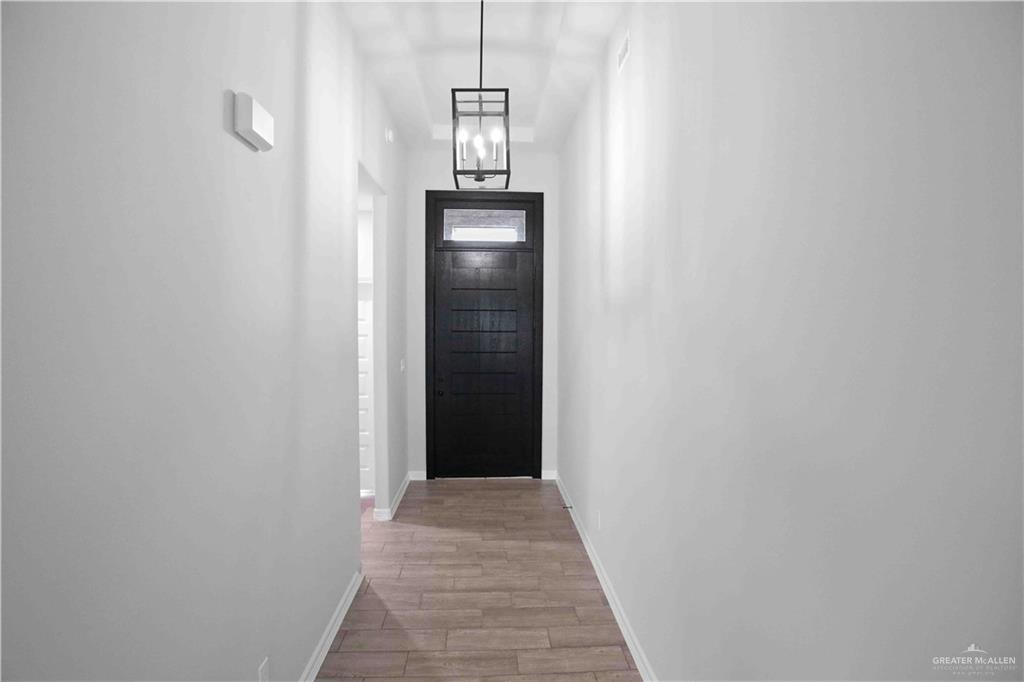 1206 Poza Rica Avenue