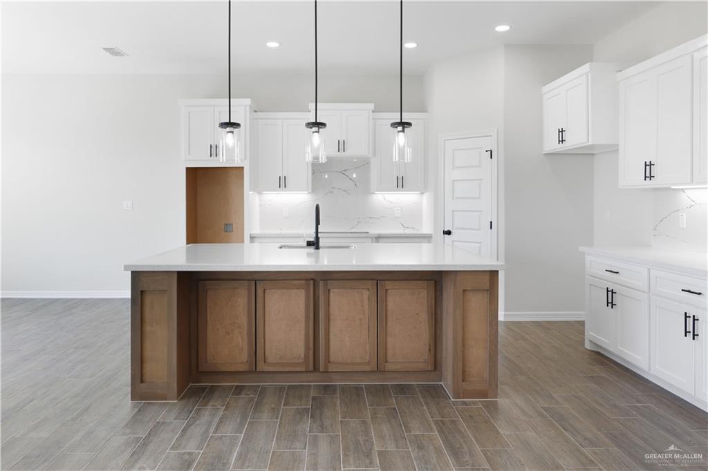 6214 Willow Wood Lane