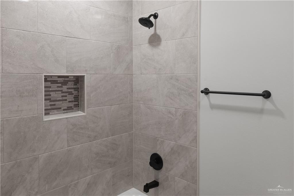 6214 Willow Wood Lane