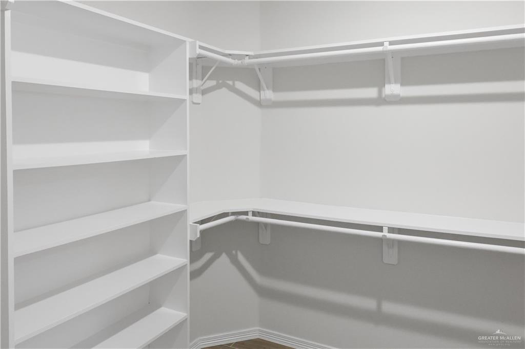 6214 Willow Wood Lane