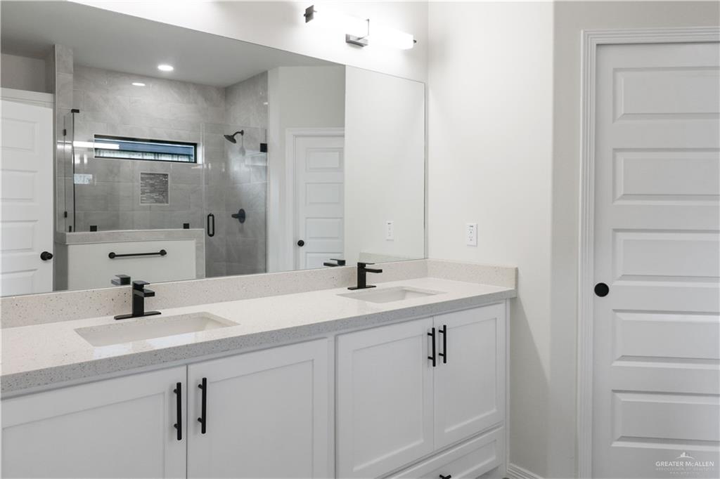 6214 Willow Wood Lane