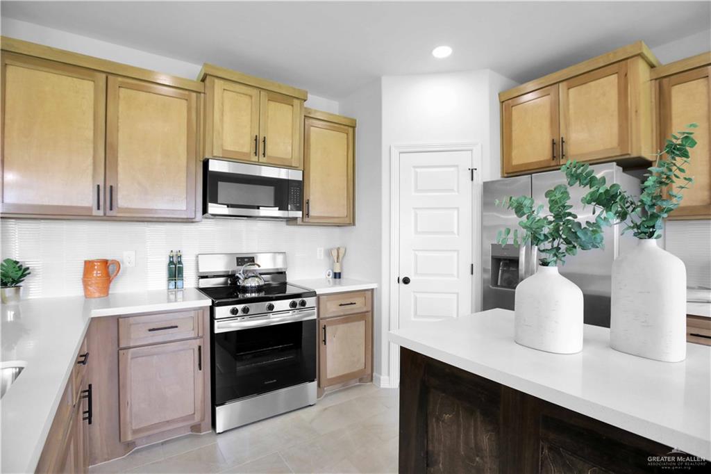 1502 Stirrup Circle