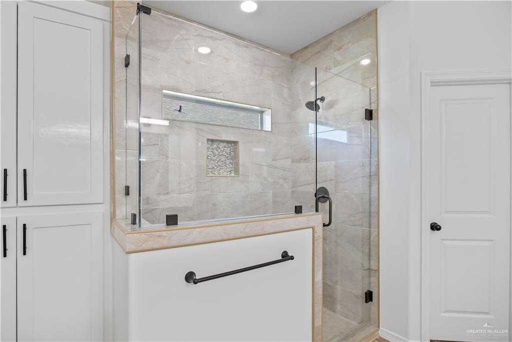 6314 Leafy Hollow Drive