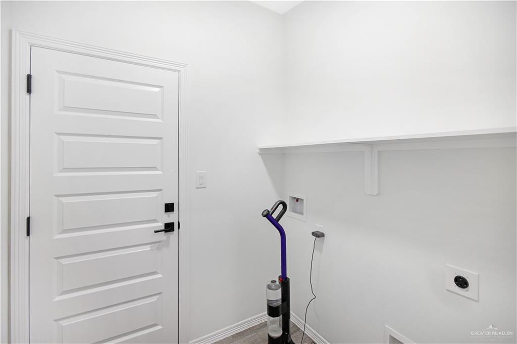 1435 Stirrup Circle